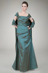 Taffeta Trumpet Gown in Platinum