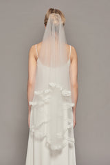 Reign Fingertip Veil