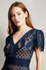 Dumin Lace Gown