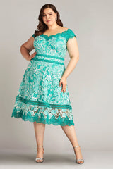 Nance Double Banded Scalloped Lace Dress - PLUS SIZE